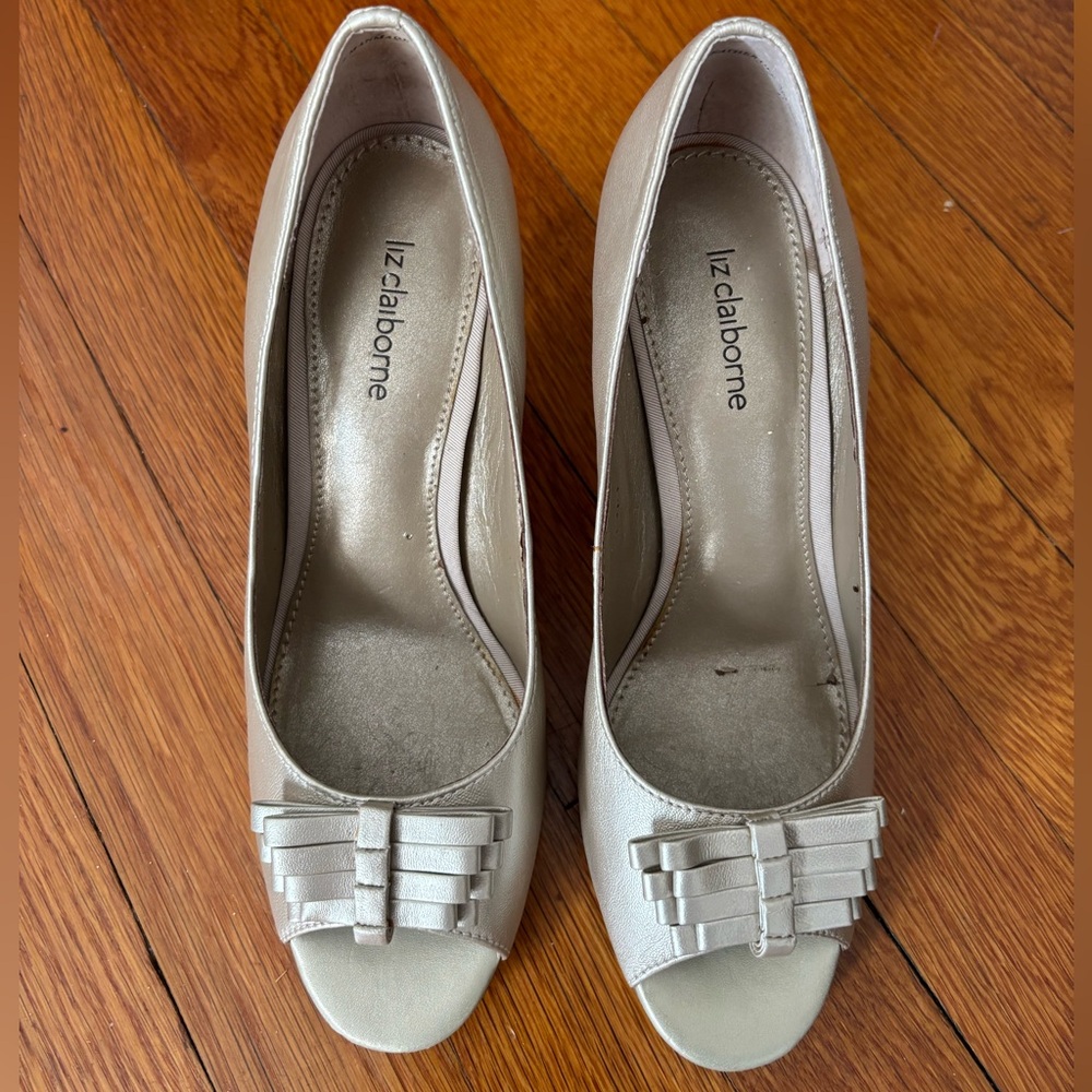 Liz Claiborne Women's Peep-Toe Heels size 8M